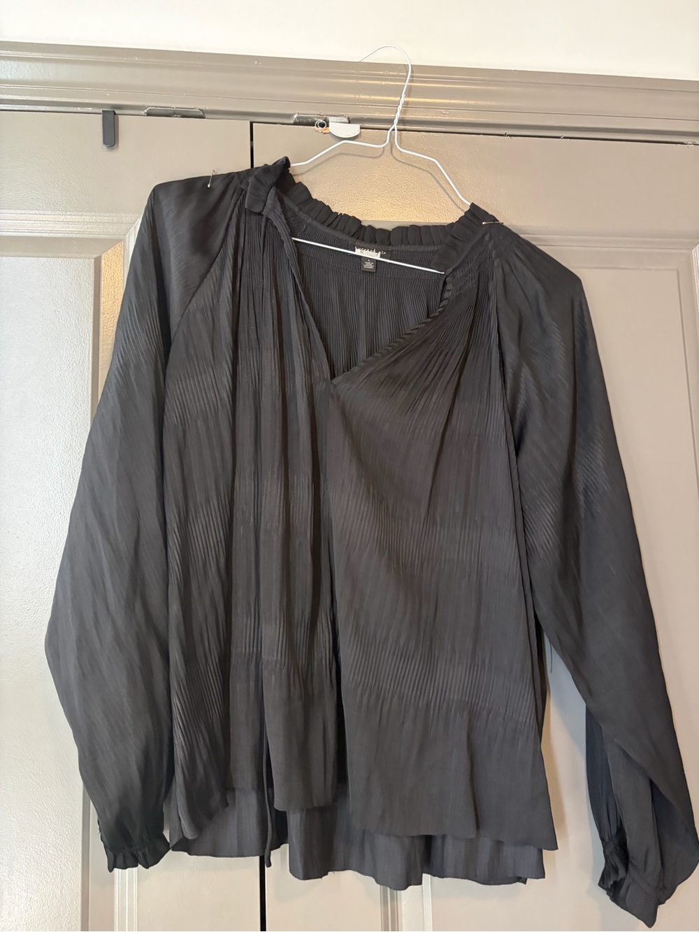 Current Air Black Pleated Long-Sleeve Blouse
